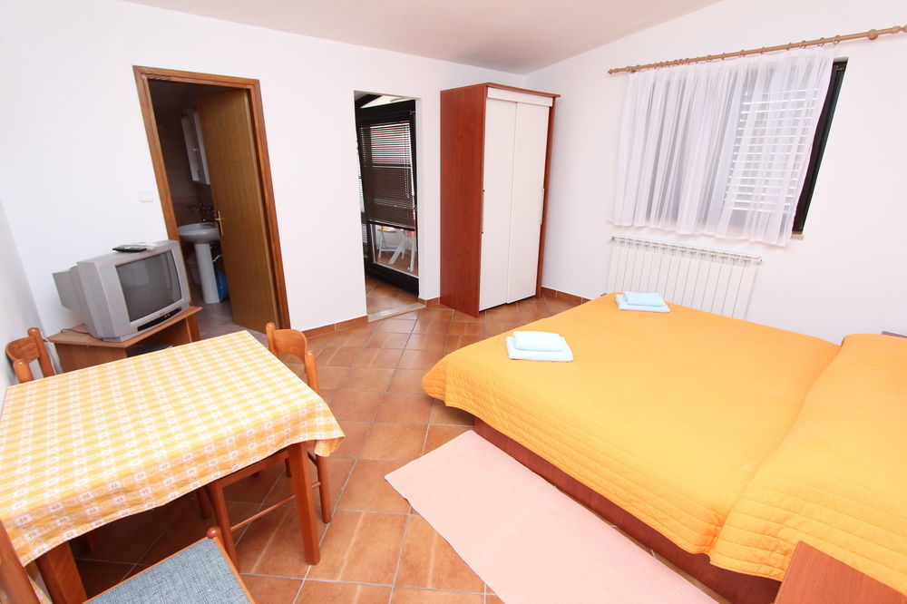 Apartments Romano โรวีน ภายนอก รูปภาพ
