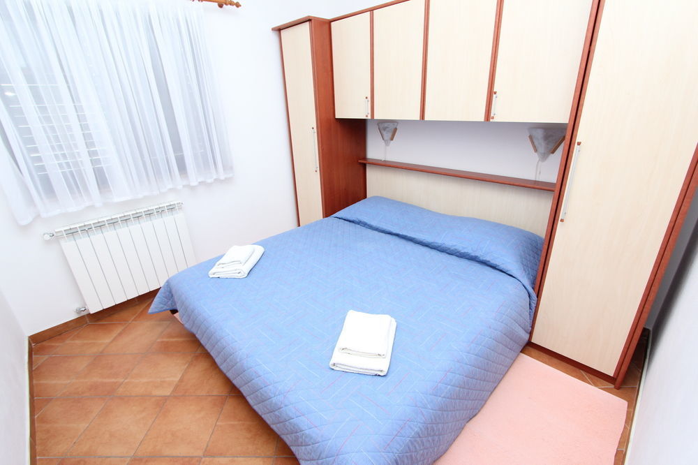 Apartments Romano โรวีน ภายนอก รูปภาพ