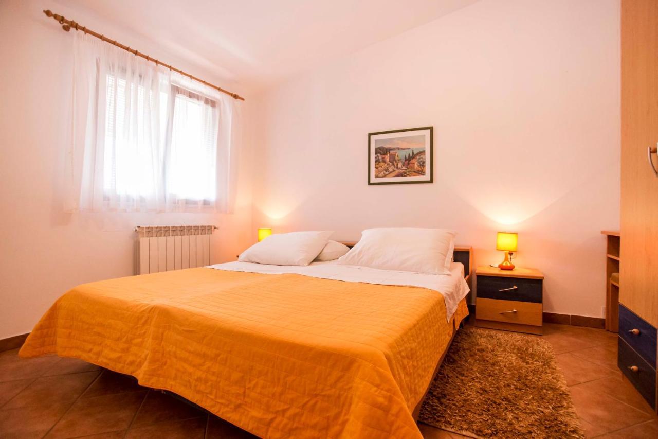 Apartments Romano โรวีน ภายนอก รูปภาพ