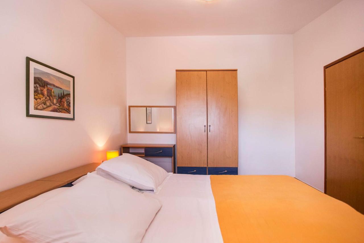 Apartments Romano โรวีน ภายนอก รูปภาพ