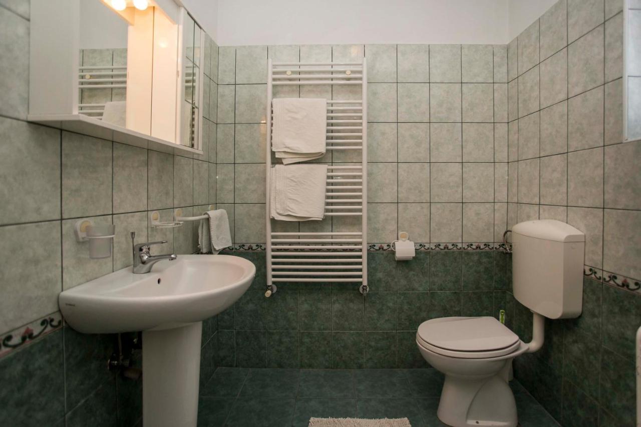 Apartments Romano โรวีน ภายนอก รูปภาพ
