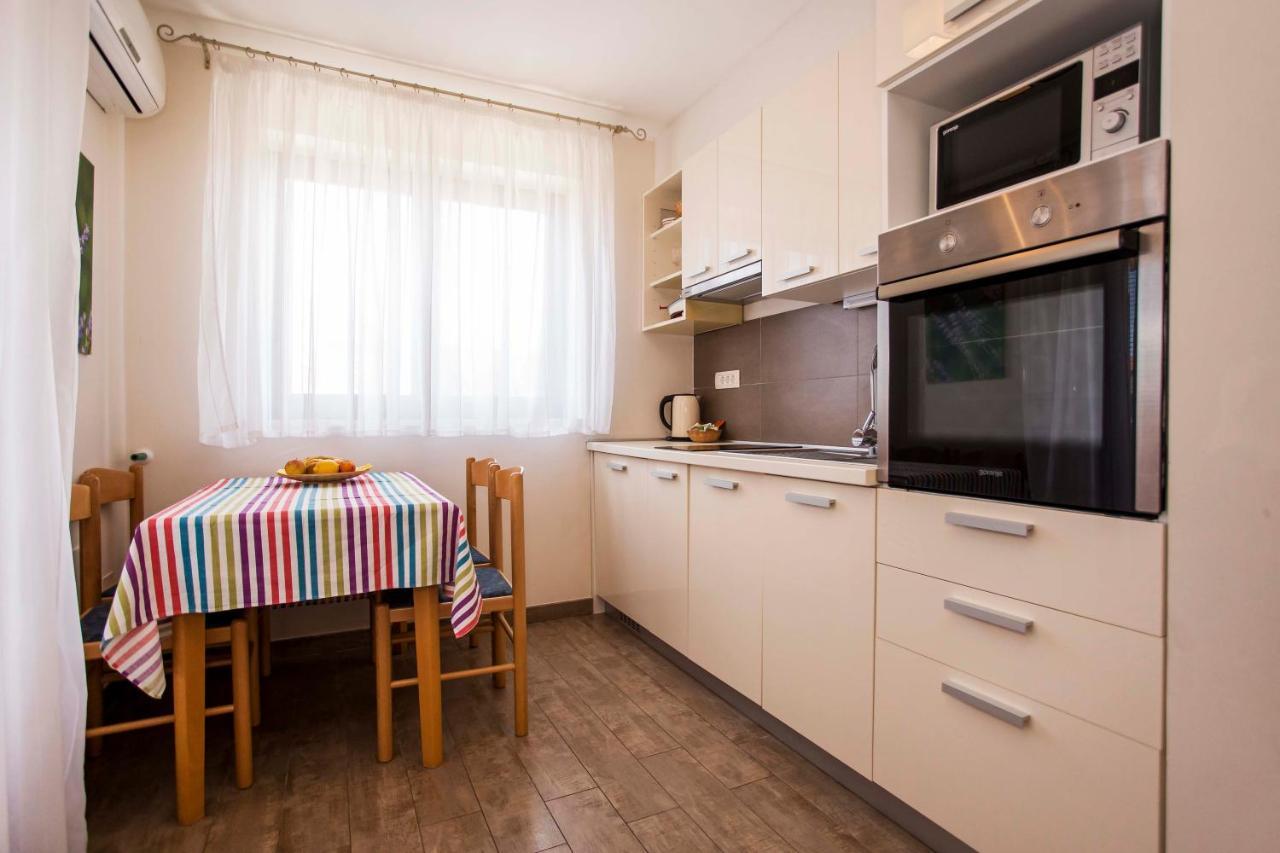 Apartments Romano โรวีน ภายนอก รูปภาพ