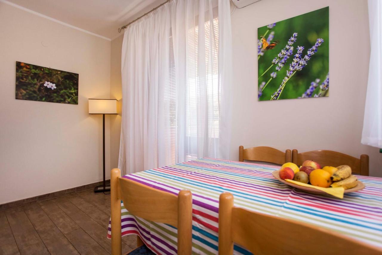 Apartments Romano โรวีน ภายนอก รูปภาพ