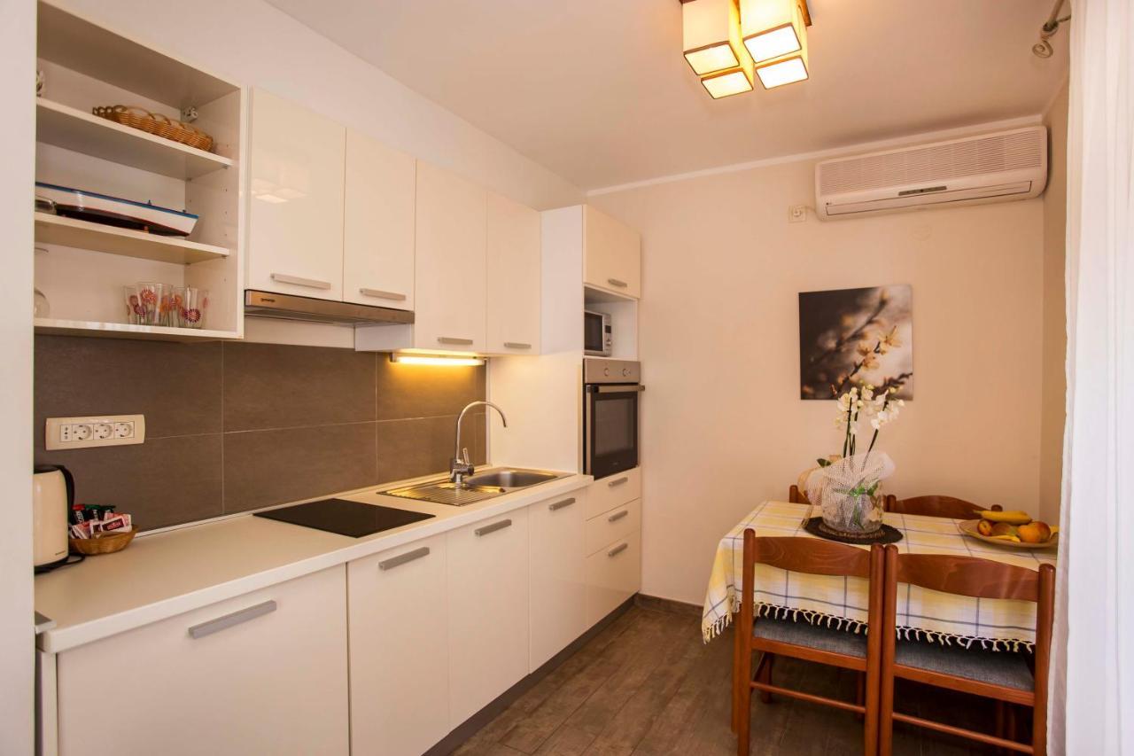 Apartments Romano โรวีน ภายนอก รูปภาพ