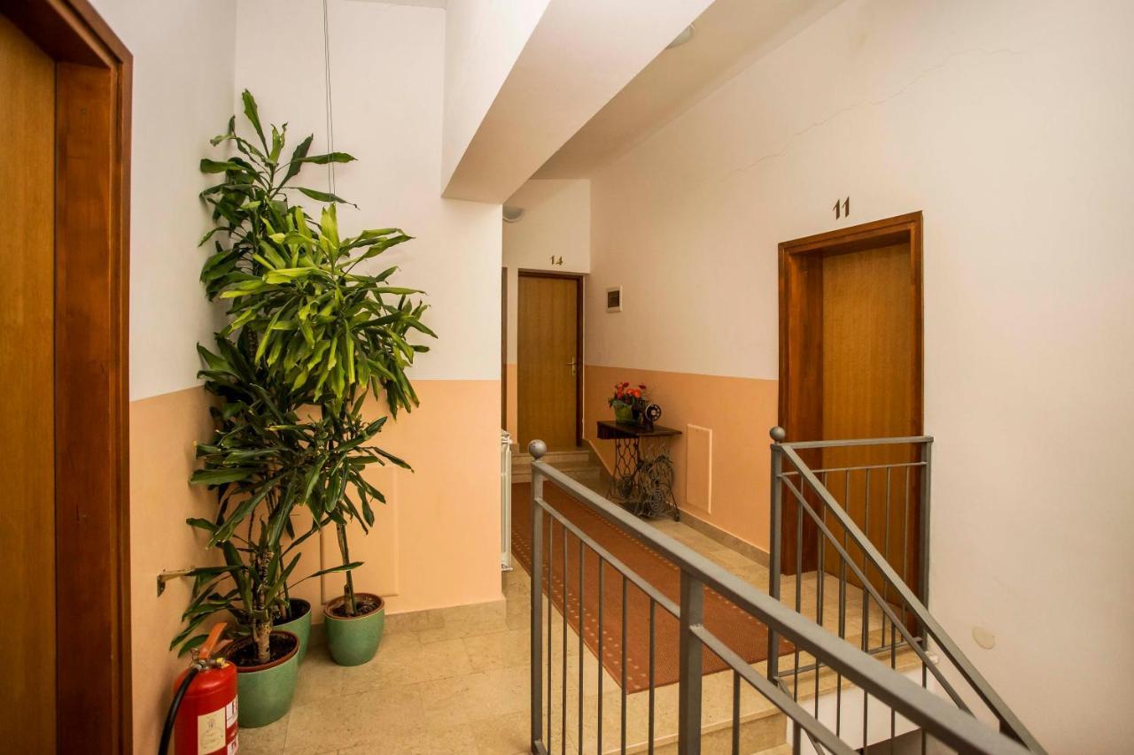 Apartments Romano โรวีน ภายนอก รูปภาพ